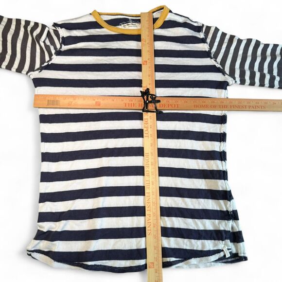 Free People S Striped Sawyer Stripe Thermal Henley T-Shirt Navy Cream Gold - Picture 9 of 9